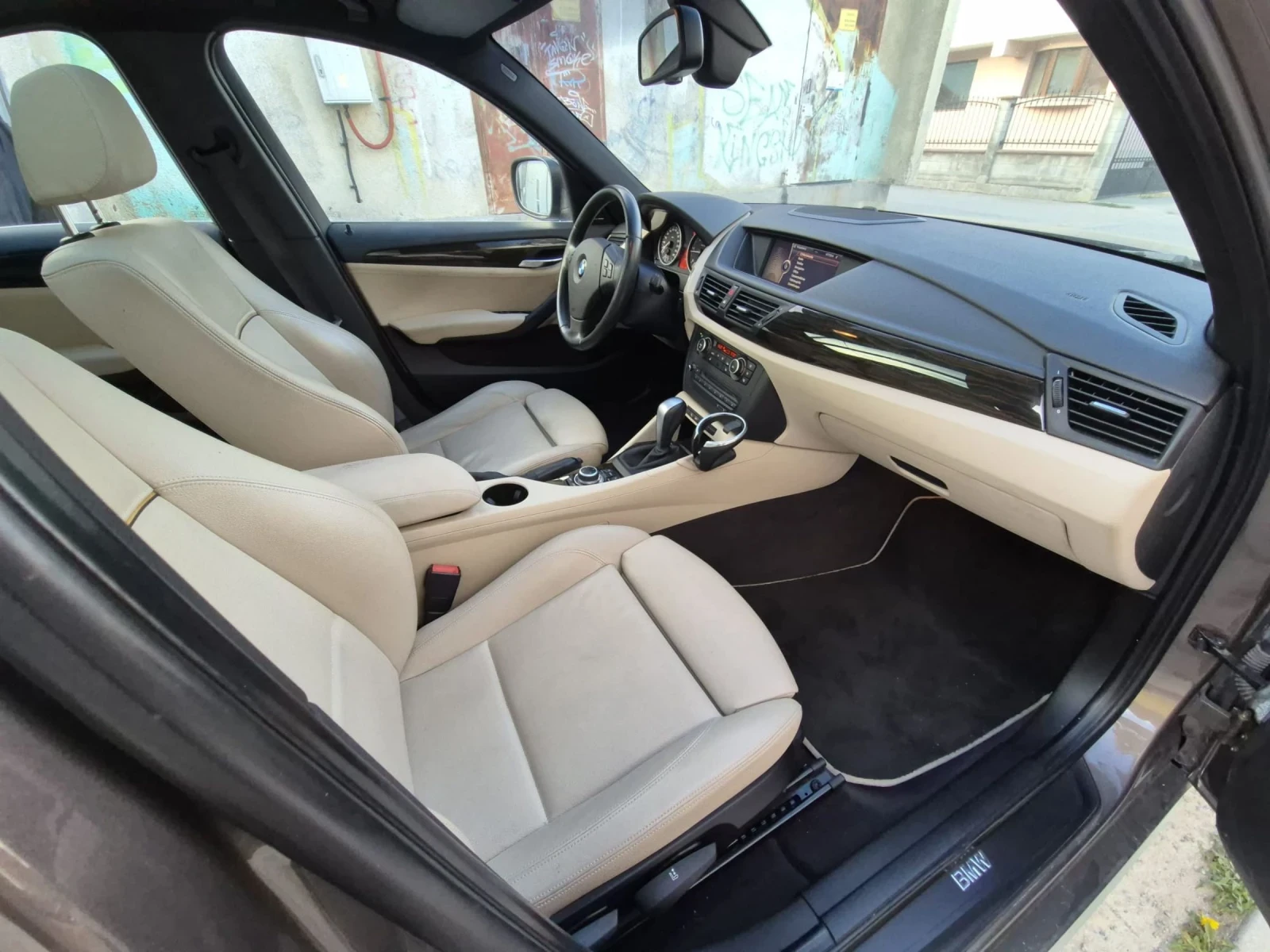 BMW X1 X-Drive 23d Individual, снимка 8 - Автомобили и джипове - 54353364