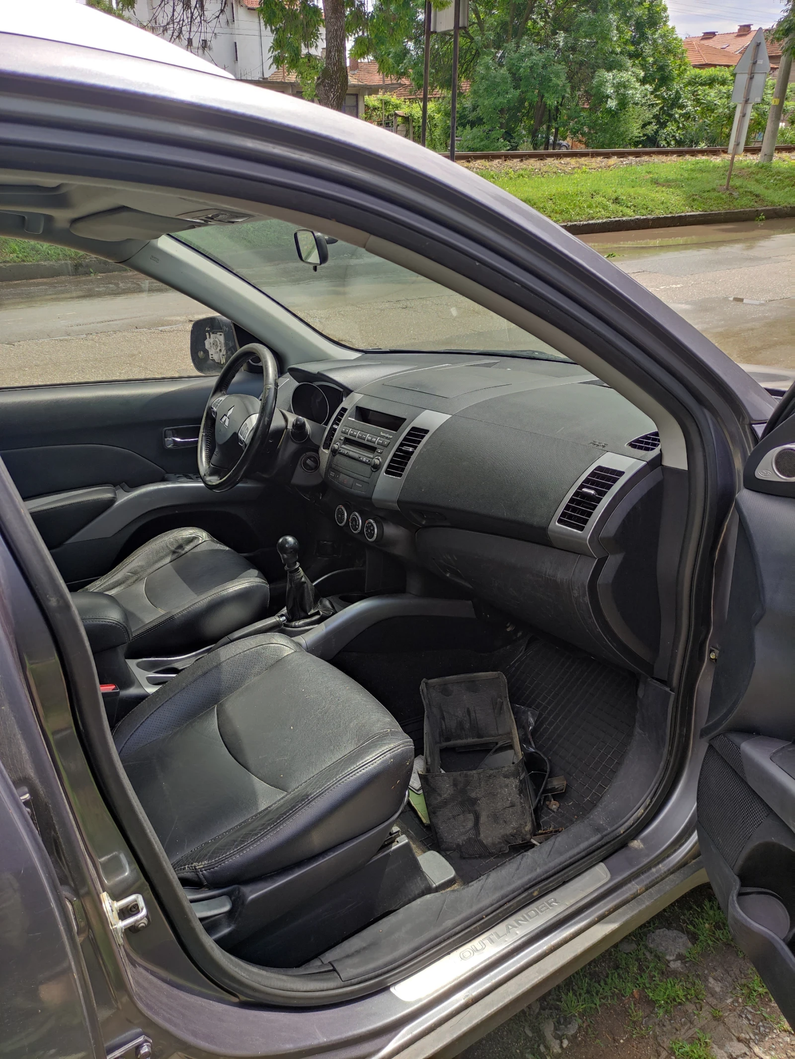 Mitsubishi Outlander 2.0 disel, снимка 4 - Автомобили и джипове - 54676533