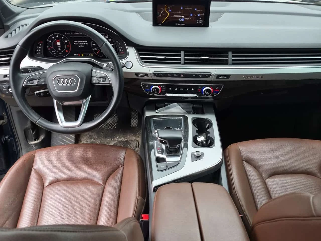 Audi Q7 * ДИСТРОНИК * ОБДУХВАНЕ * 360 * АВТОКРЕДИТ * , снимка 10 - Автомобили и джипове - 55007681