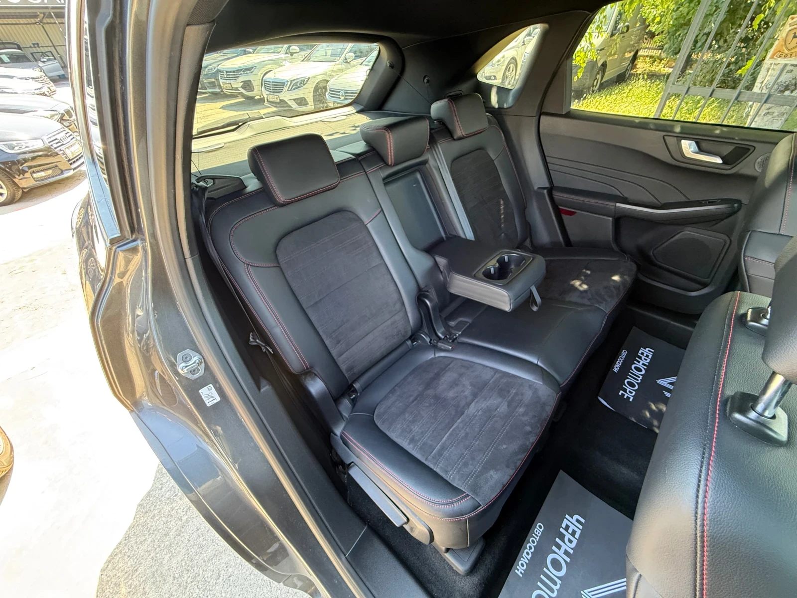 Ford Kuga 2.5i Hybrid ST-Line 190kc FullHEV, снимка 10 - Автомобили и джипове - 55049781