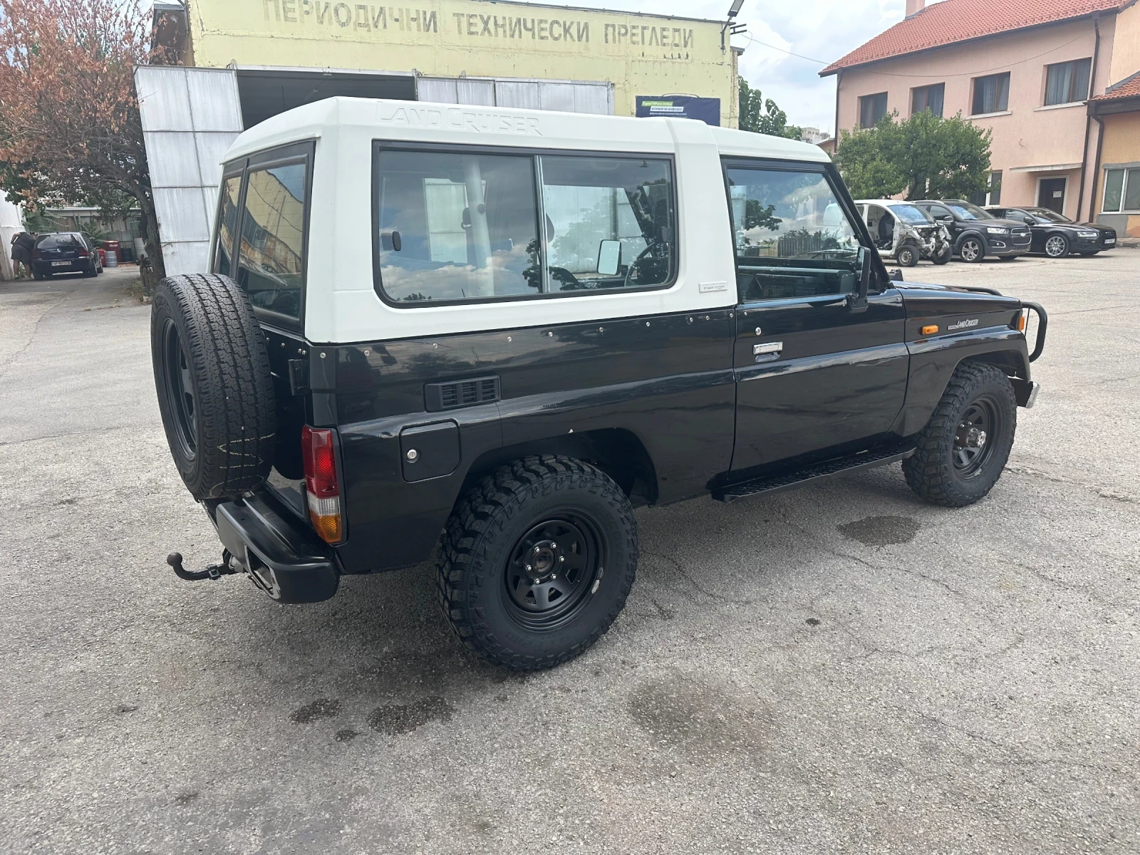 Toyota Land cruiser, снимка 3 - Автомобили и джипове - 55778534