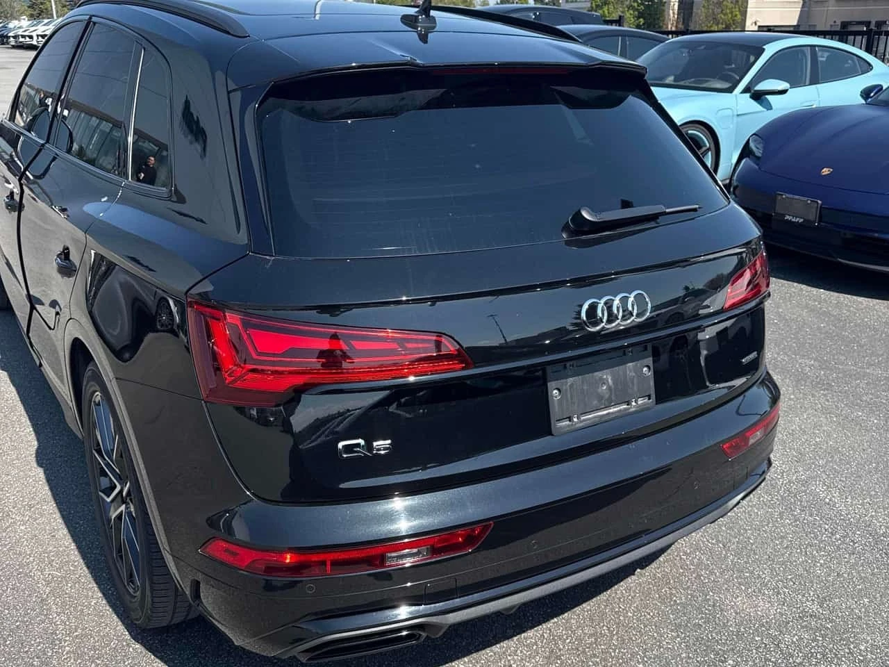 Audi Q5 Technik  CARFAX, снимка 4 - Автомобили и джипове - 55885684