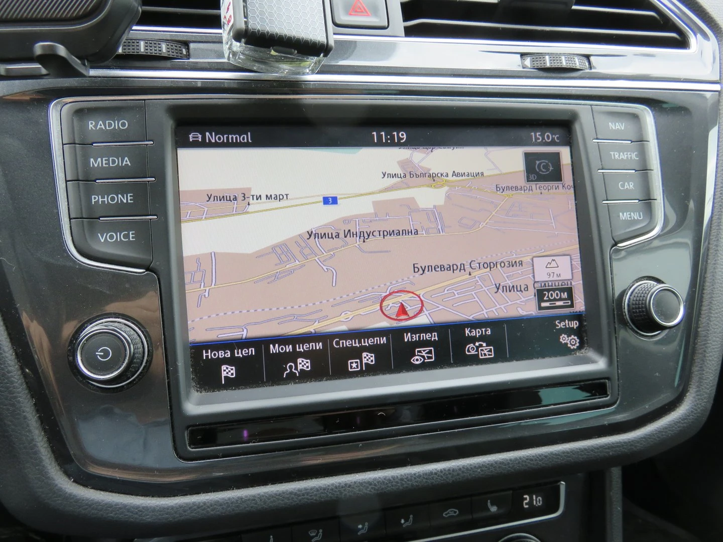 VW Tiguan, снимка 12 - Автомобили и джипове - 56438835