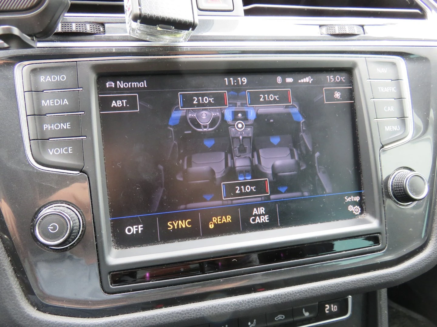 VW Tiguan, снимка 13 - Автомобили и джипове - 56438835