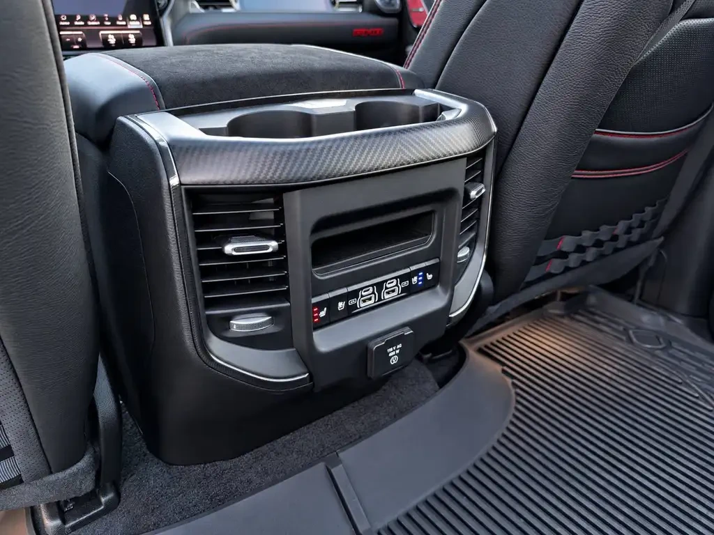 Dodge RAM 1500 RHO 3.0 Bi-Turbo / Full, снимка 8 - Автомобили и джипове - 56712092