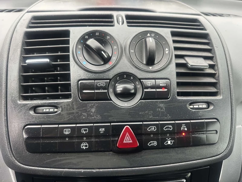 Mercedes-Benz Vito, снимка 12 - Бусове и автобуси - 52308454