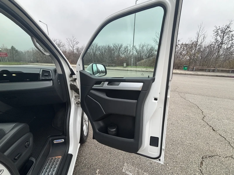 VW Multivan, снимка 6 - Бусове и автобуси - 52893298