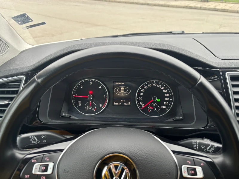 VW Multivan, снимка 2 - Бусове и автобуси - 52893298