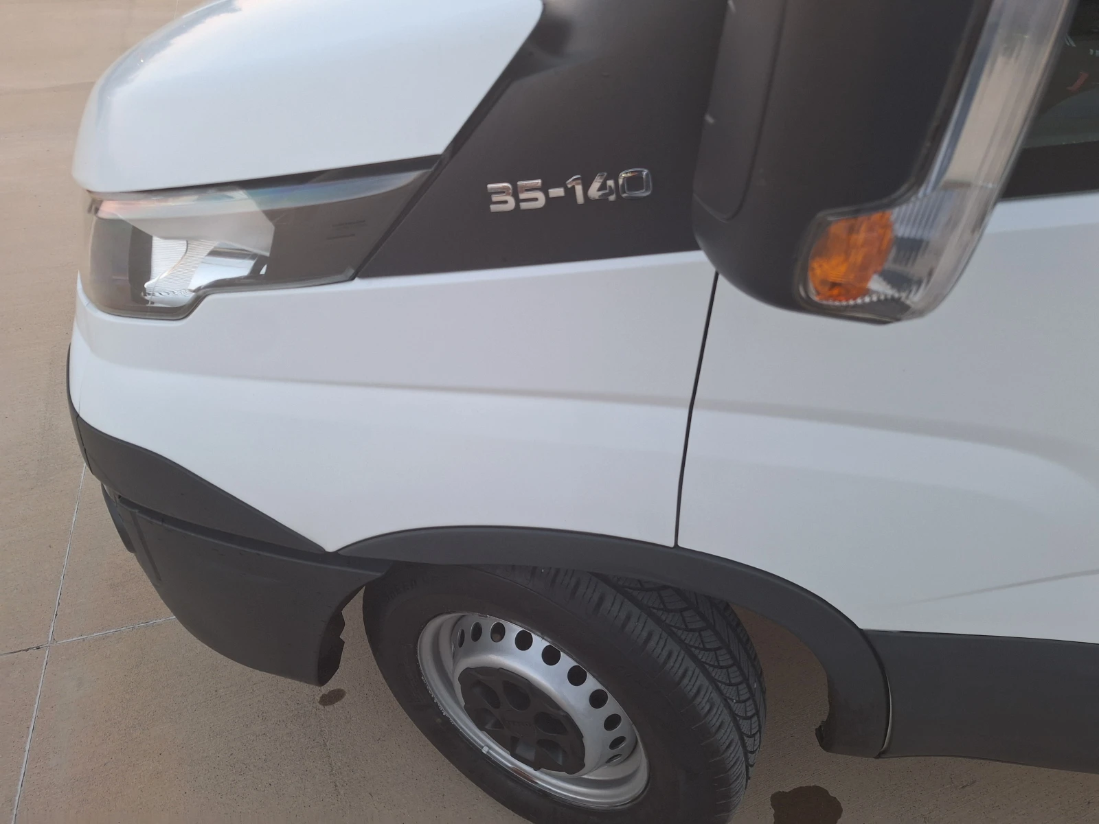 Iveco Daily 35S14 ПАДАЩ БОРД 4.40см, снимка 15 - Бусове и автобуси - 53829491