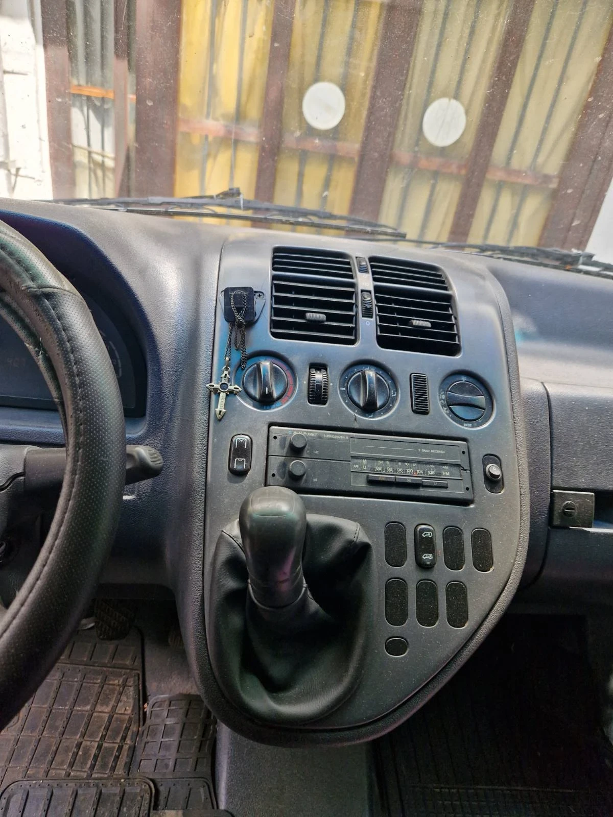 Mercedes-Benz Vito 108 cdi, снимка 5 - Бусове и автобуси - 55500681