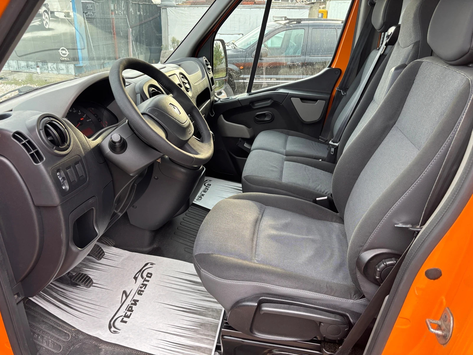 Renault Master 2.3 DCI, снимка 9 - Бусове и автобуси - 55986599