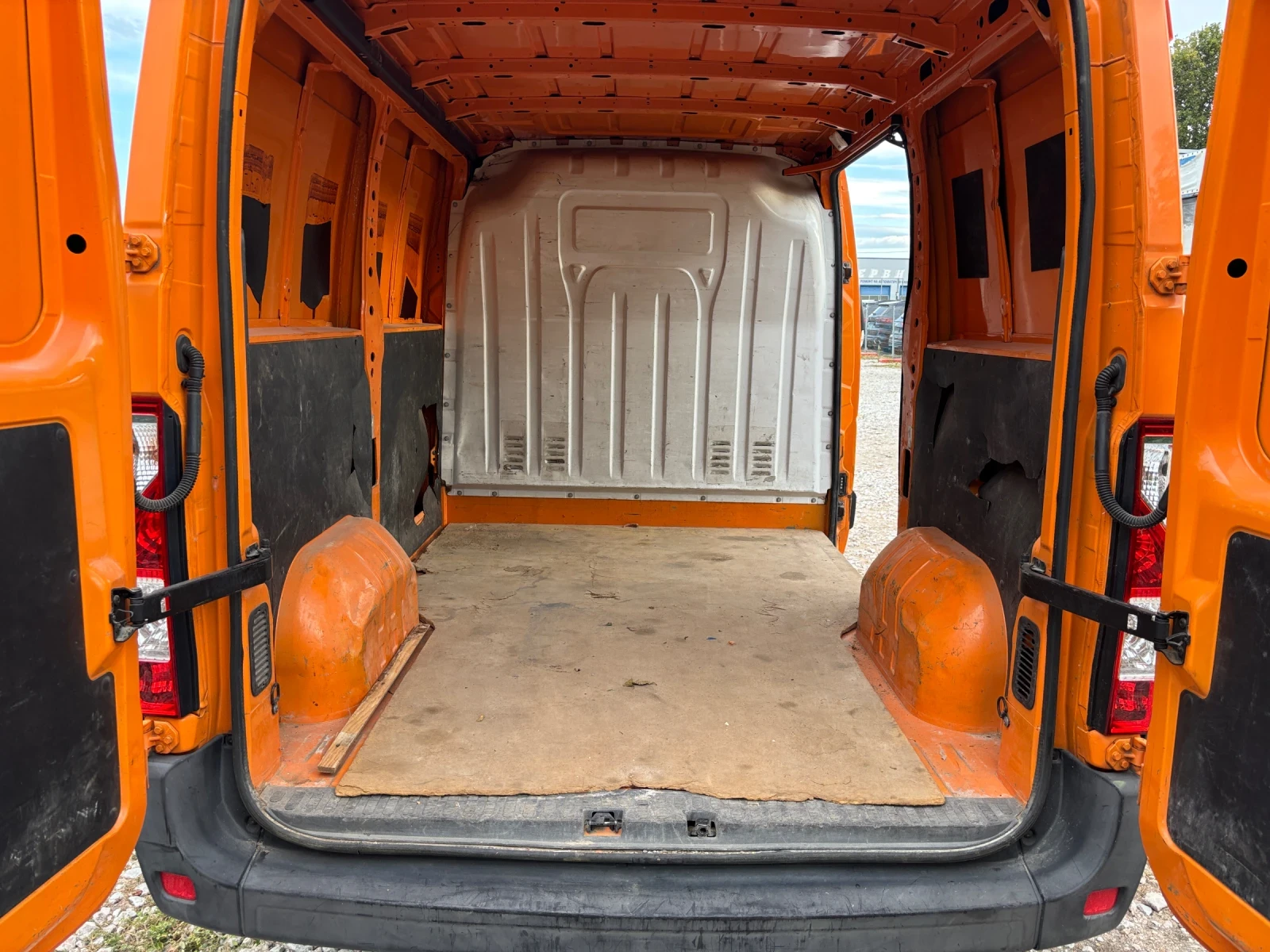 Renault Master 2.3 DCI, снимка 13 - Бусове и автобуси - 55986599