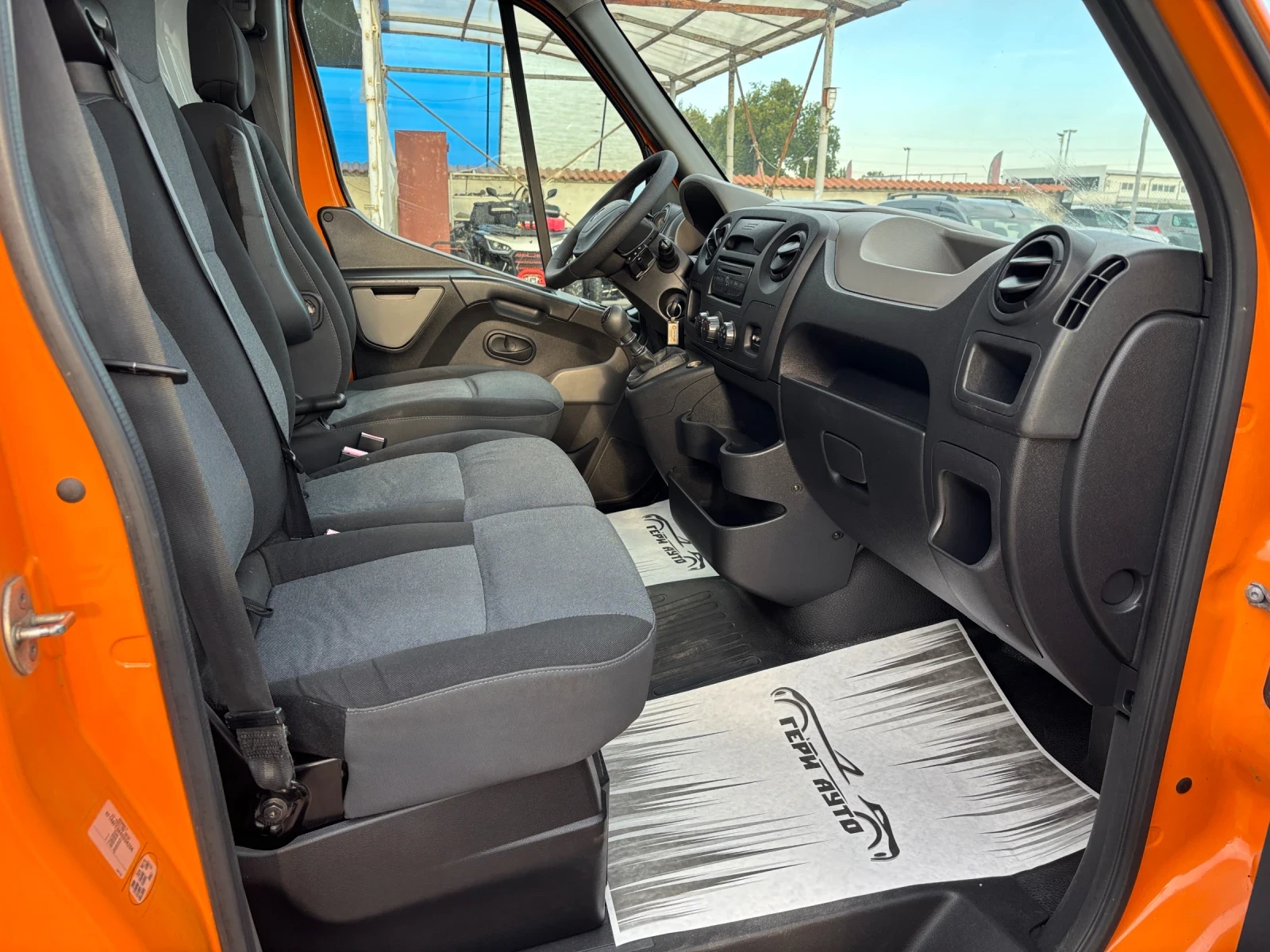 Renault Master 2.3 DCI, снимка 10 - Бусове и автобуси - 55986599