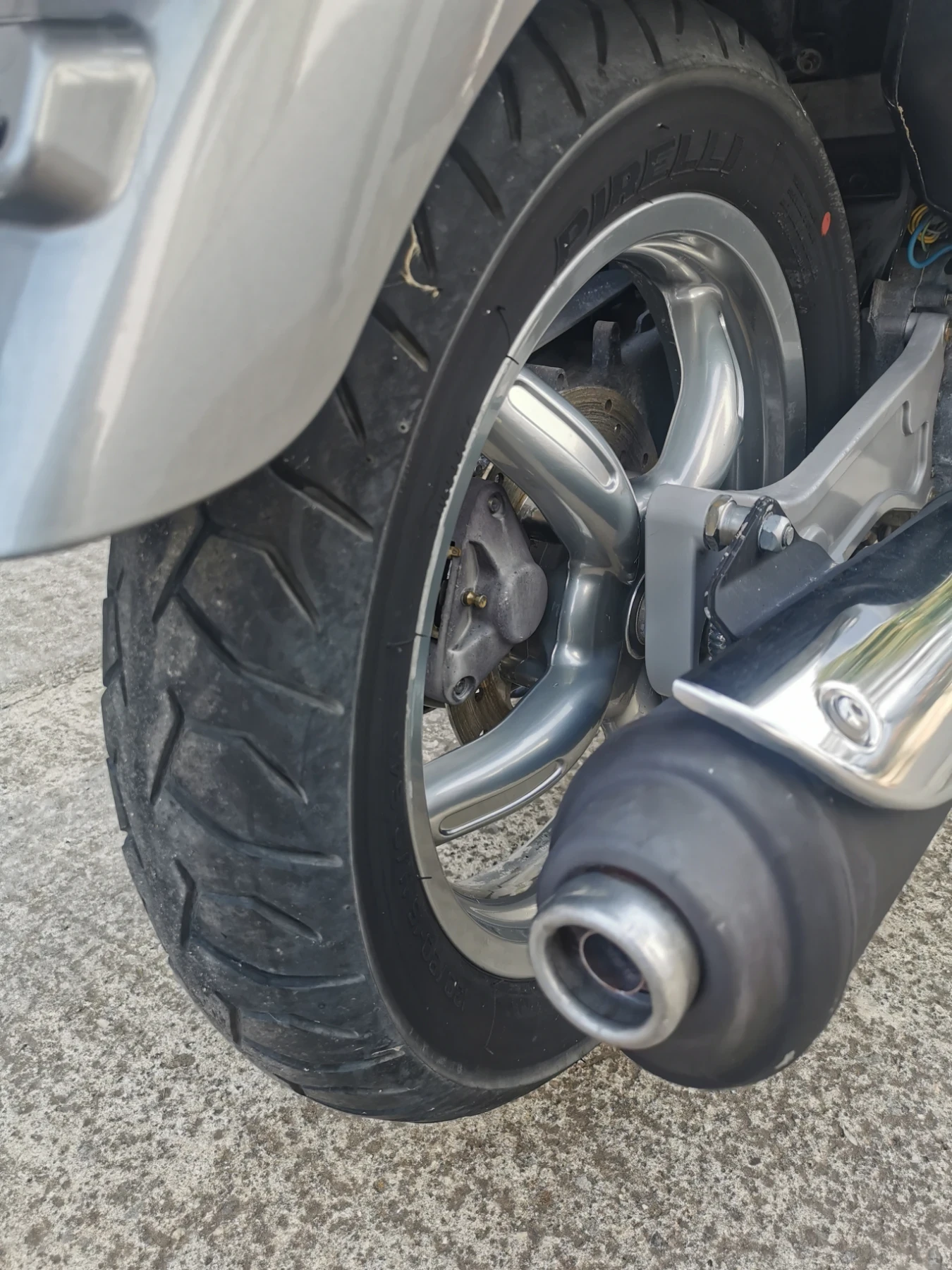 Aprilia Scarabeo 250, снимка 9 - Мотоциклети и мототехника - 56292753