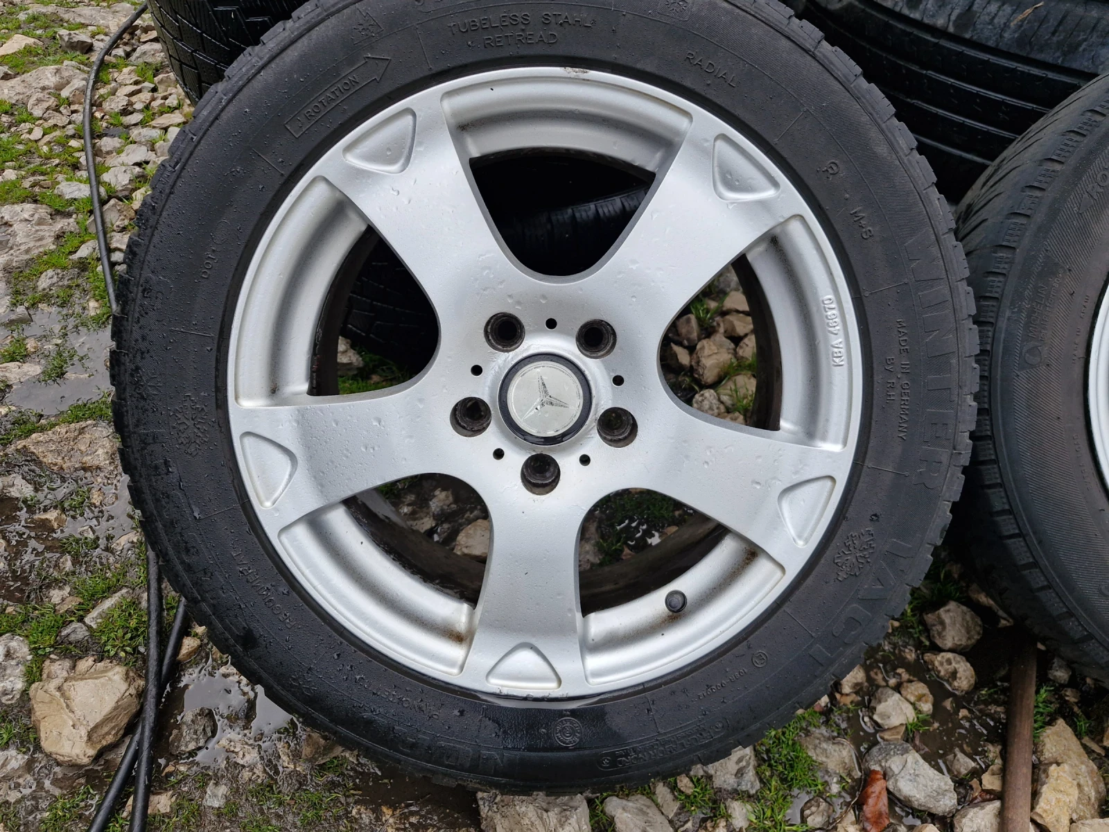 Гуми с джанти 205/55R16 | Mobile.bg — изображение 1