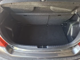 Toyota Yaris 1.3i/Панорама/Камера/Нави, снимка 8