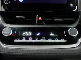 Toyota Corolla Cross LE AWD LaneDep Heated Steering CarPlay, снимка 14