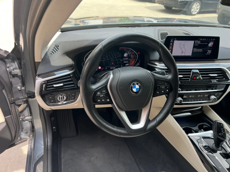 BMW 520 Xdrive Mild Hybrid , снимка 14 - Автомобили и джипове - 47304198