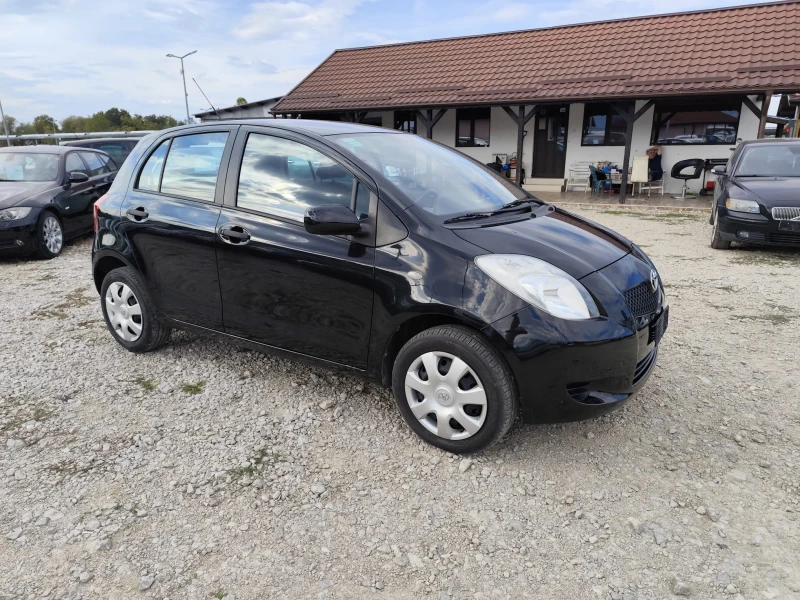 Toyota Yaris 1.0 бензин Италия, снимка 3 - Автомобили и джипове - 47361842