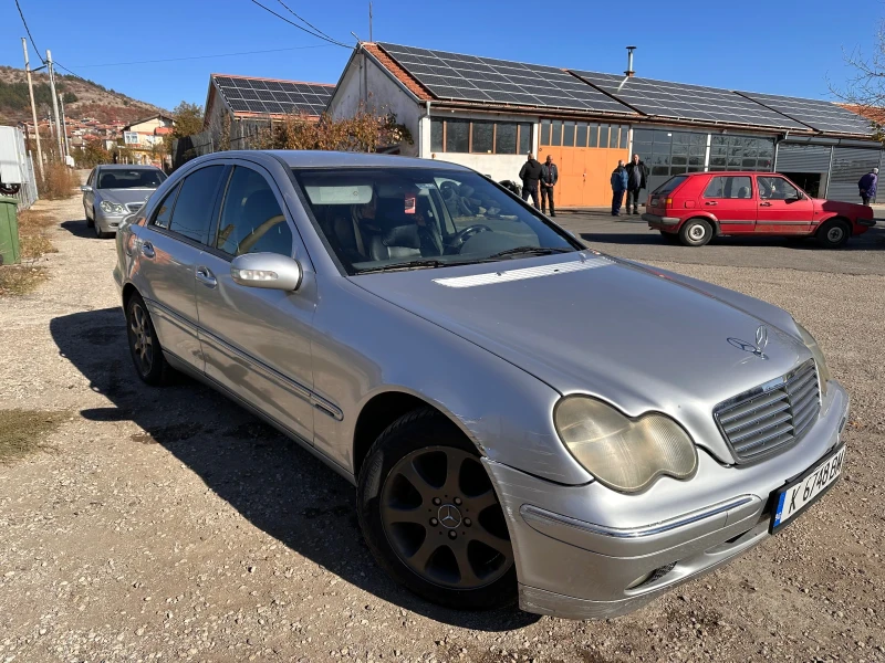 Mercedes-Benz 220, снимка 2 - Автомобили и джипове - 47890210