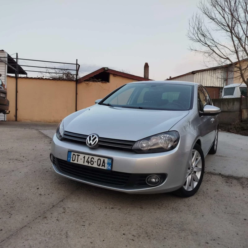 VW Golf 1.6 TDI, снимка 1 - Автомобили и джипове - 48501256