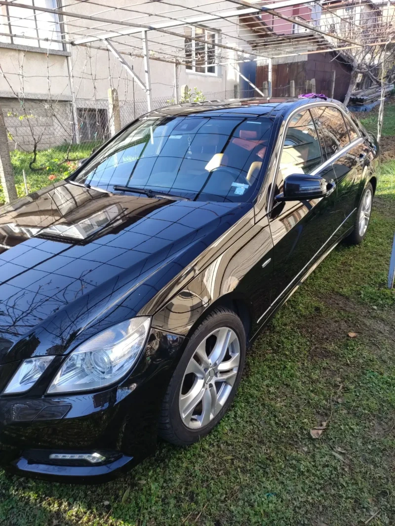 Mercedes-Benz E 220 W212, снимка 3 - Автомобили и джипове - 48828850