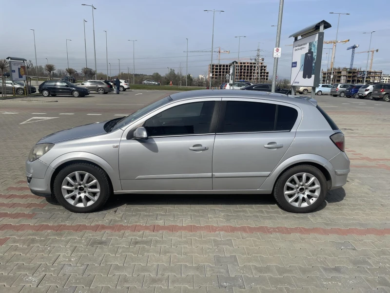 Opel Astra, снимка 8 - Автомобили и джипове - 49597117