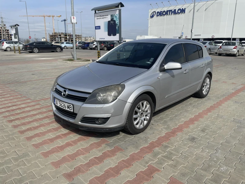 Opel Astra, снимка 1 - Автомобили и джипове - 49597117