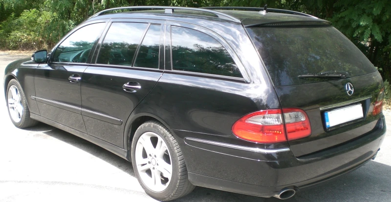Mercedes-Benz E 320 DESIGNO, SPORTPACKET, снимка 3 - Автомобили и джипове - 51378356