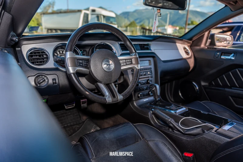 Ford Mustang Premium PONY , снимка 12 - Автомобили и джипове - 51755755