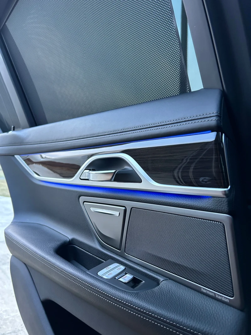 BMW 740 xDrive, снимка 12 - Автомобили и джипове - 52472393