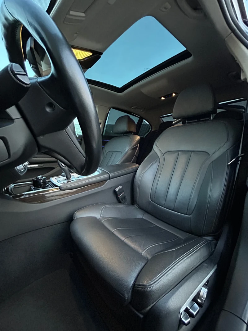 BMW 740 xDrive, снимка 9 - Автомобили и джипове - 52472393