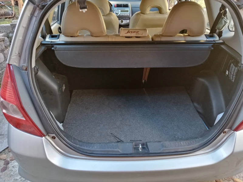 Honda Jazz, снимка 10 - Автомобили и джипове - 52473627