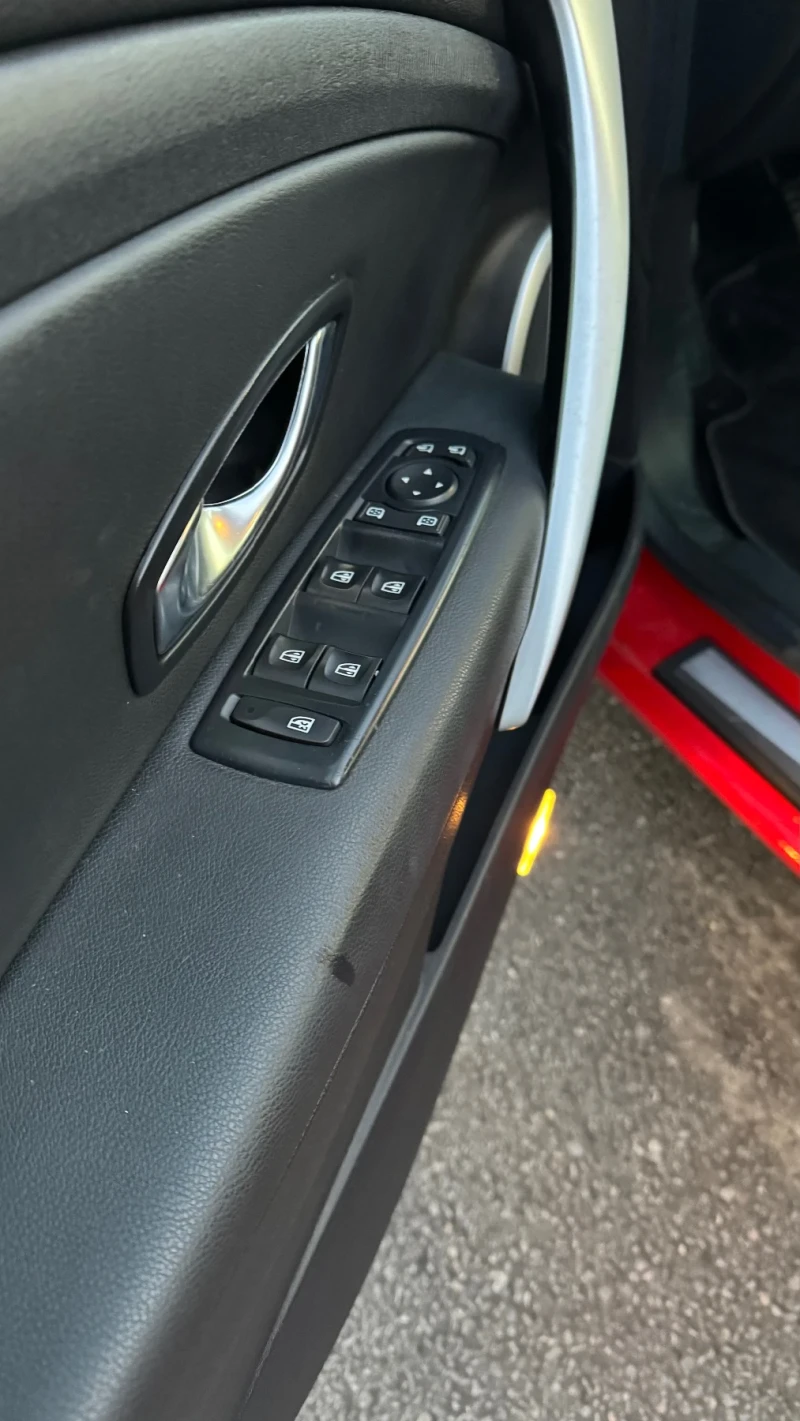 Renault Megane, снимка 11 - Автомобили и джипове - 52874169