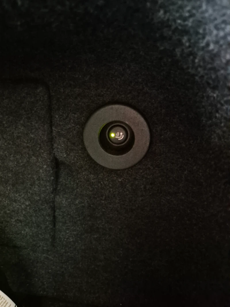 BMW 535 Xdrive\\M-Pack\\Head Up\\Keyless\\Distronic, снимка 15 - Автомобили и джипове - 53096413