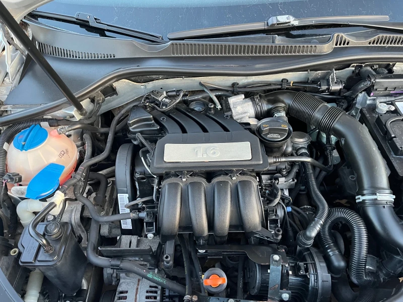 VW Golf 1.6i-102-GAS-ITALIA, снимка 10 - Автомобили и джипове - 53265948