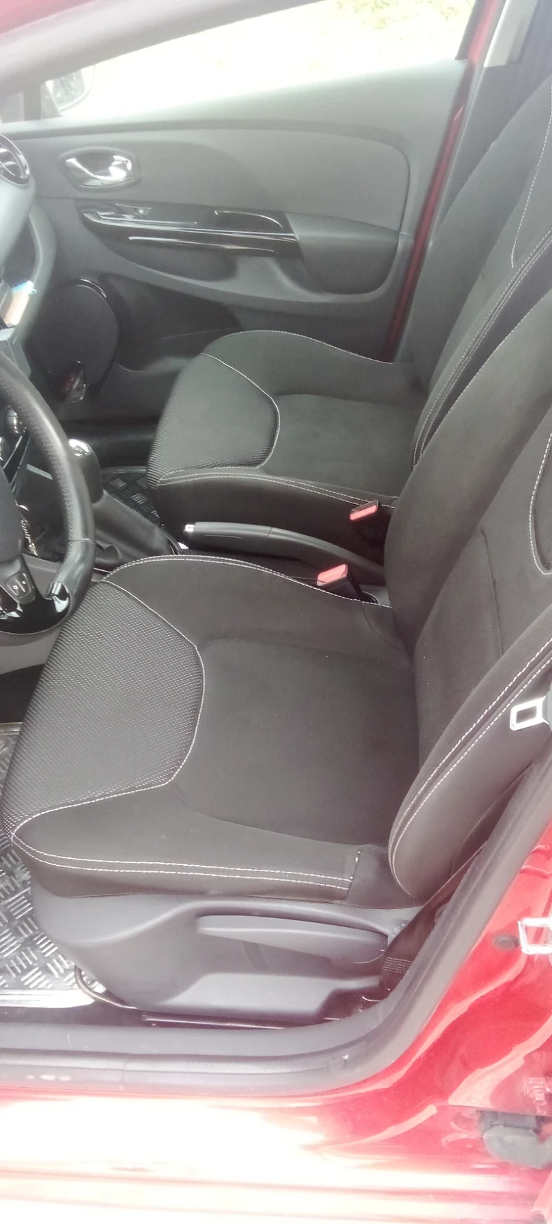 Renault Clio, снимка 11 - Автомобили и джипове - 53363183