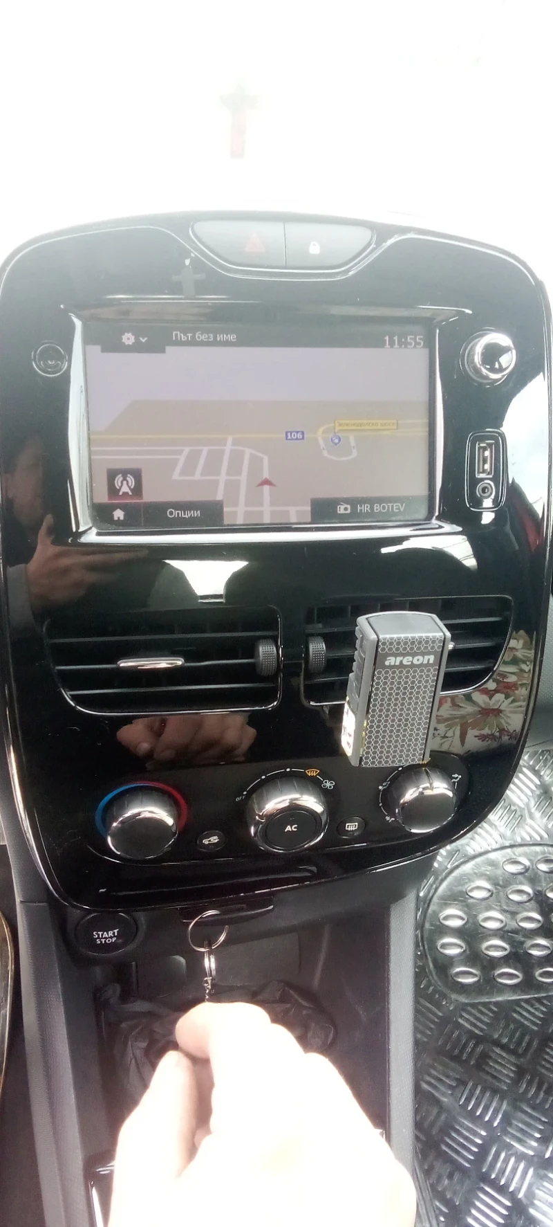 Renault Clio, снимка 13 - Автомобили и джипове - 53363183