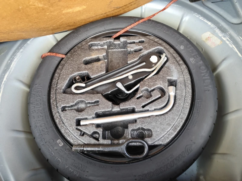 VW Golf Plus CROSS* 2.0TDi* KLIMATRONIK* XENON* ШИБЕДАХ* , снимка 12 - Автомобили и джипове - 53525070