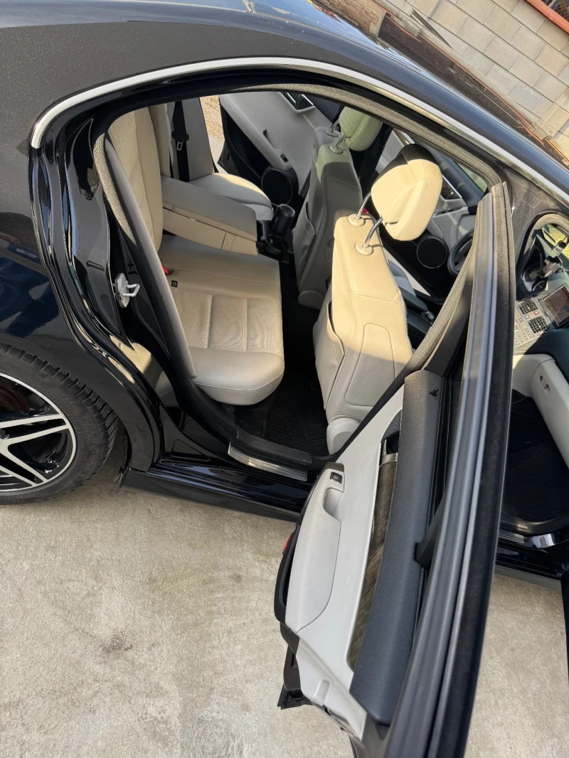 Mercedes-Benz C 250 w204, снимка 13 - Автомобили и джипове - 53597085