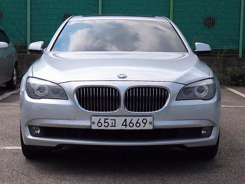 BMW 740 i
