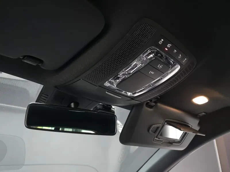 Mercedes-Benz A 200 Hatchback, снимка 17 - Автомобили и джипове - 55951539