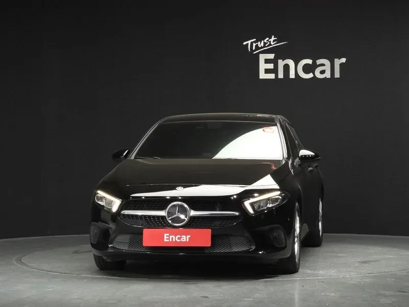 Mercedes-Benz A 200 Hatchback, снимка 3 - Автомобили и джипове - 55951539