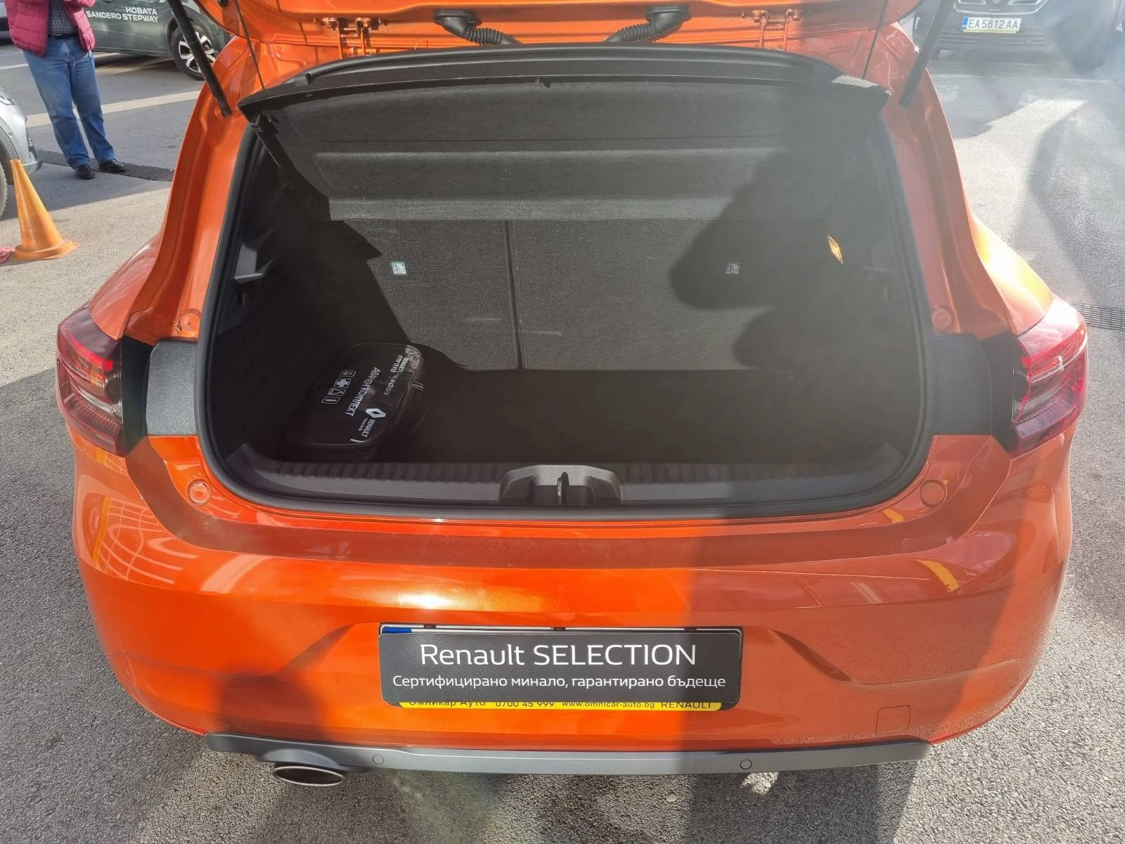 Renault Clio TCe 90  | Mobile.bg   14