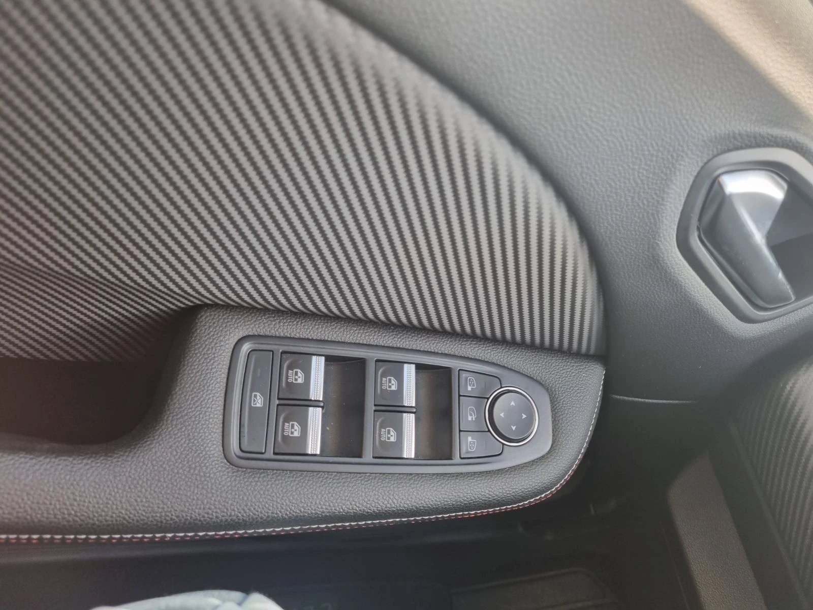 Renault Clio TCe 90  | Mobile.bg   12