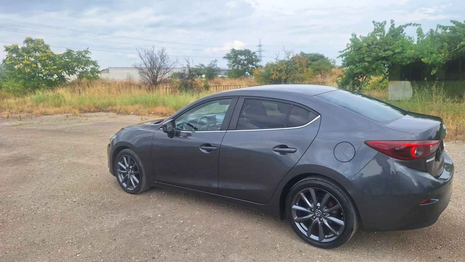 Mazda 3 2.2 - изображение 2