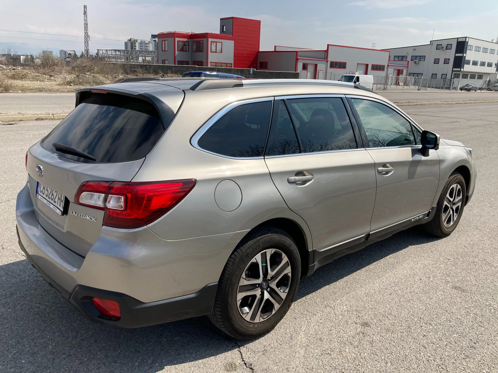 Subaru Outback 2.5i CVT - изображение 5