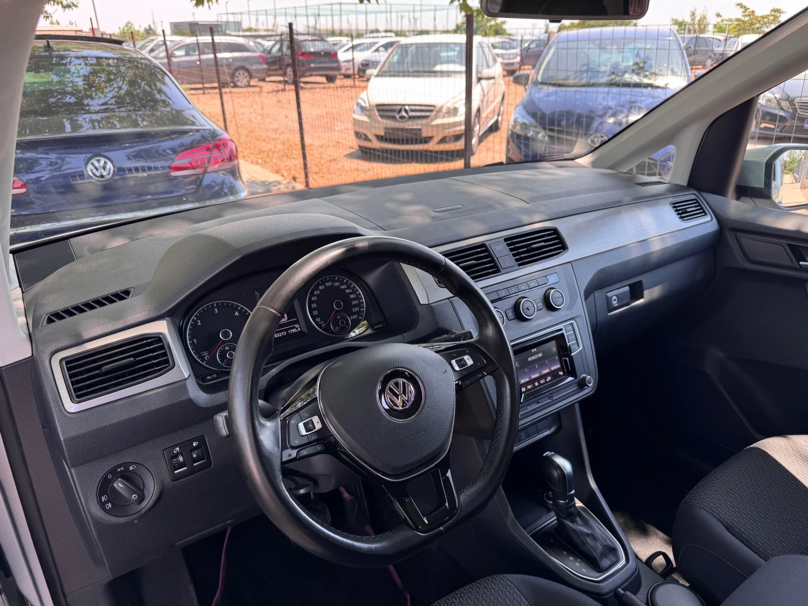 VW Caddy 2.0TDI 102кс DSG * 103хил.км* ПЕРФЕКТЕН*  - изображение 10