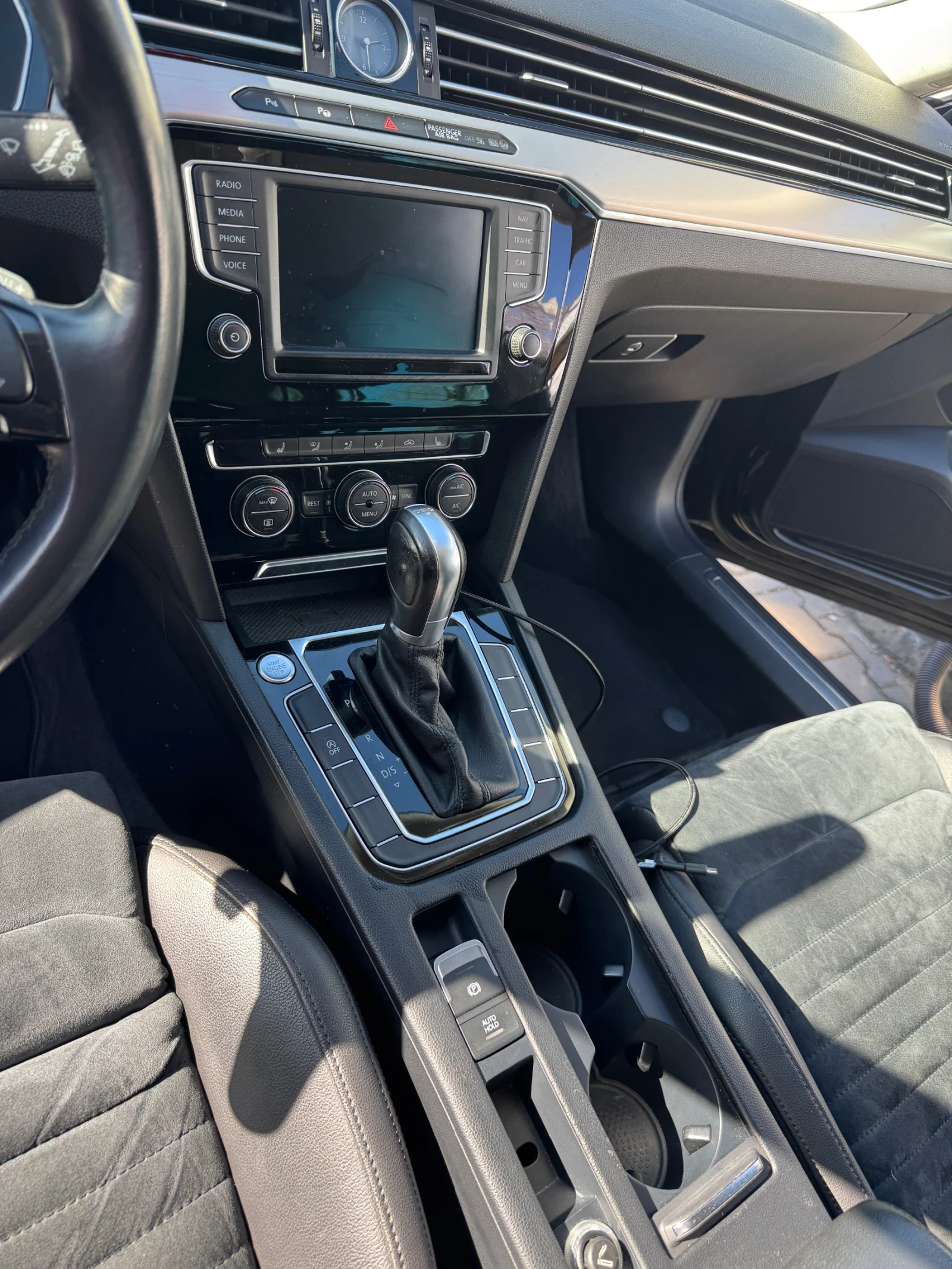 VW Passat 2.0 tdi 150hp, снимка 11 - Автомобили и джипове - 53798381