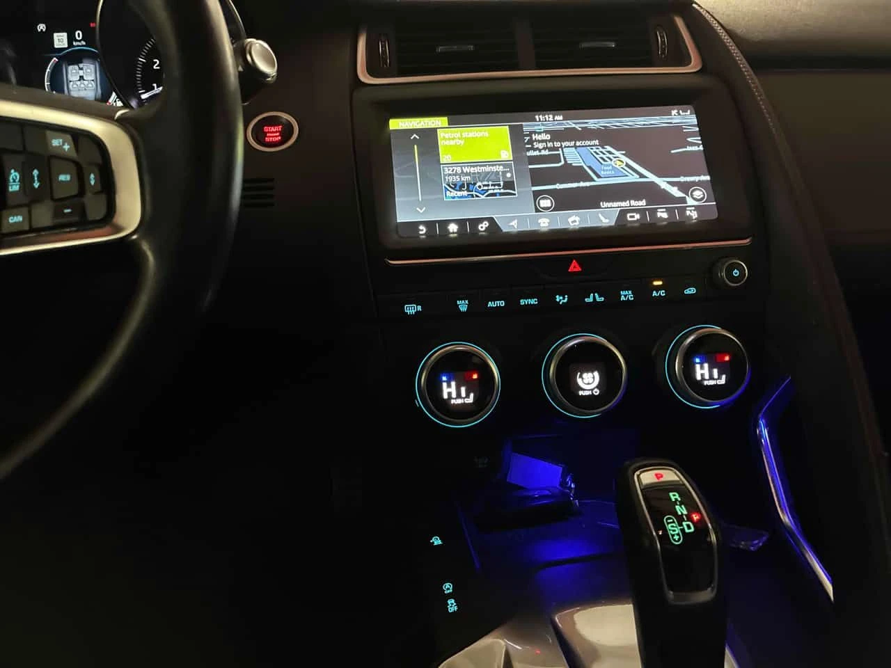 Jaguar E-pace * First Edition * КАМЕРА * ПОДГРЕВ * ПАМЕТ, снимка 9 - Автомобили и джипове - 54217788